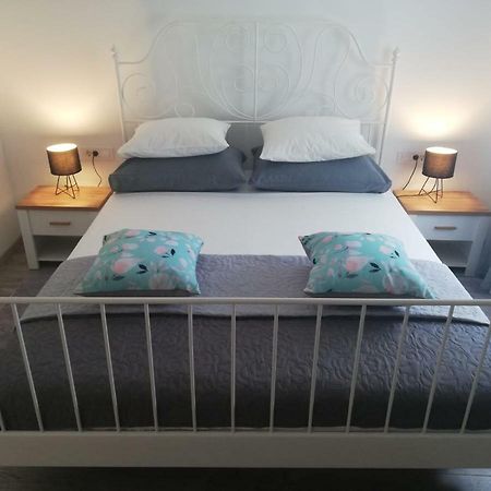 Apartment Simply Rodin คาชเตลา ภายนอก รูปภาพ