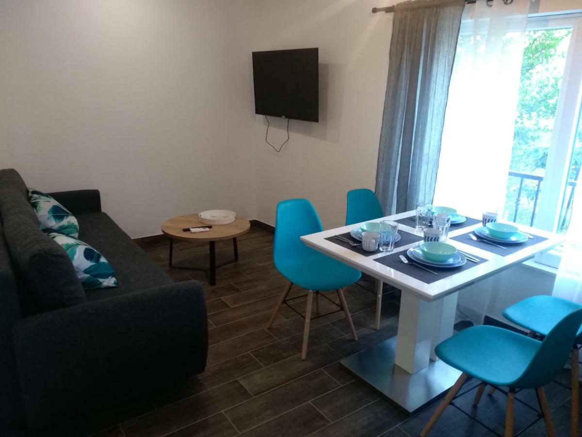 Apartment Simply Rodin คาชเตลา ภายนอก รูปภาพ